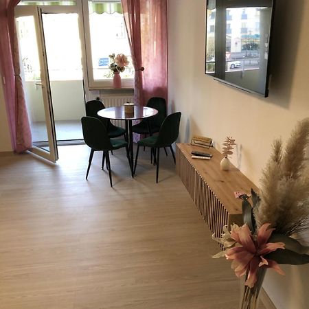 Lilis Apartment Mit Balkon Augsburg Exterior photo